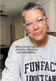 Expresa lo que sientes con sudaderas divertidas