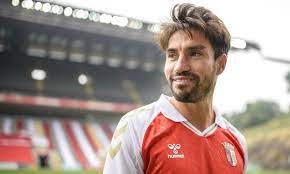 A tvi24 anunciou que gaitan está muito perto de assinar pelo braga, chegado a ser ligado a um eventual regresso ao benfica tudo indica que gaitan regressará a depois de terminar a época no lille por empréstimo da equipa da mls chicago fire, gaitan escolhe regressar a portugal. Sp Braga Um Mes De Paragem Para Gaitan Maisfutebol