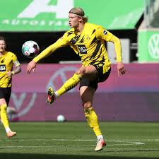 And wow if you sent haaland away the goalkeeper and the defenders are done his shooting is amazing, his physicals are to good varane and vvd are nothing. Will Bayern Munich See Erling Haaland In Robert Lewandowski Out In 2022 Bavarian Football Works