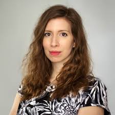 Nora Toth's Instagram, Twitter & Facebook