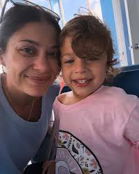 ألاسكا! على الشاطئ في براون تاون! أفتقد تلك الأيام!