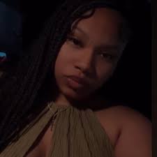 Danielle Chavez (@daaaanniiellee) • Facebook