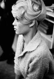 If you have high cheekbones then these bangs will look extra fabulous on you. Pin On Brigitte Bardot