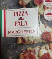 The sauce was perfect, and the bottom of the crust was just crispy enough. Pizza Alla Pala Delhaize 520 G