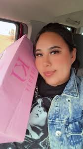 Arely Almaraz Quiñonez added a...