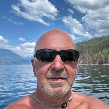 MY HUSBAND SAYS I LOOK "AWFUL, LIKE A MAN" BECAUSE OF MY NEW HAIRCUT.