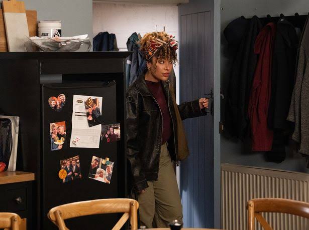 Emmerdale spoilers: Kev returns, Serena's true identity and Charity  'exposed' - Mirror Online