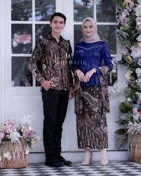 Ada baju kondangan muslim syar'i couple pernikahan brokat batik terbaru. Jual Baju Couple Kebaya Kondangan Kekinian Terbaru Lazada Co Id