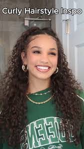 Angelina Montez's Instagram, Twitter & Facebook