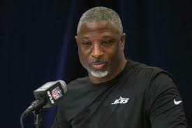 Aaron Glenn has a plan to fix the Jets' culture — it starts with silence