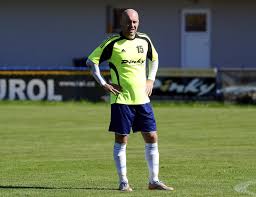 #17 lukáš svoboda dal gól. Skoncil S Hokejem Ted Vlasak Kraluje Na Fotbale S Hornakem I Hrdlickou Isport Cz