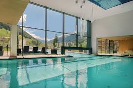 Indoor Swimming Pool A L Wellnessresort Italy Spa Indoor Swimming Pools Swimming Pools Pool