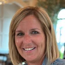 Jennifer Ickes's Instagram, Twitter & Facebook