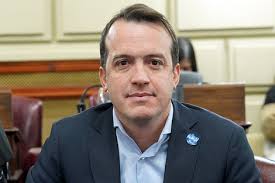 La sexta iniciativa en la misma dirección