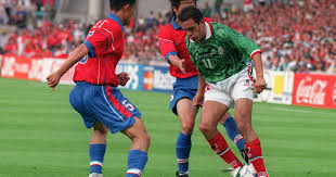 Photo Cuauhtémoc Blanco et le légendaire coup du crapaud - Eurosport