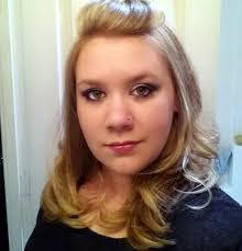 Amber Knipp's Instagram, Twitter & Facebook