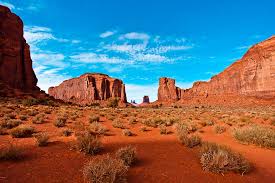 Sunset in monument valley national park, monument valley black and white landscape view. Monument Valley Die Schonsten Sehenswurdigkeiten Auf Dem Scenic Drive