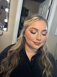 Hi everyone! I am looking to study Makeup and Hairstyling in Korea. I'm a  bachelor's degree holder. How can I apply for a scholarship, can somebody  help me? I am not sure