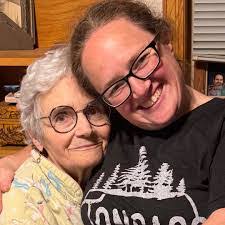 Doug Hanneman's Instagram, Twitter & Facebook