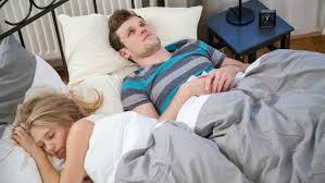 Geteiltes Bett Sechs Tricks Mit Denen Sie In Einer Beziehung Genugend Schlaf Finden