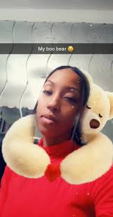 Kandice Ross's Instagram, Twitter & Facebook