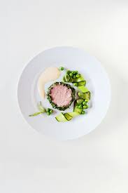 In 4 Gangen Kalbsnuss Zucchini Erbse Krauter Berliner Speisemeisterei Vornehm Speisen Fleisch Ist Mein Gemuse Essen