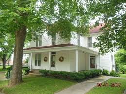 2895 Main St Pikeville Tn 37367 Mls 1239048 Zillow Types Of Houses Pikeville House