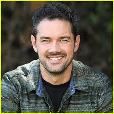 2022Just Jared: Celebrity Gossip and Breaking Entertainment News