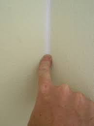The paint in all of the inside corners cracks as it dries. Cracks In The Corners Of Walls The Practical House Painting Guide