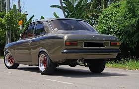 Buat pd keta lama, pakai keta baru xsampai 2 tahun pun buleh meragam xtentu psl krn xpeduli pjagaan kreta… wiring bsepah dlm engine bay, bwh dashboard mcm2 bnda yg xpatot ada… kdg2 dgn mbeli keta 2nd. Ford Escort Mk1 Mekanika