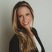 Mollie Kaufman's Instagram, Twitter & Facebook