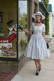Maybe you would like to learn more about one of these? Audrey Retro 1950s Dress Retro Outfits Vintage 1950s Dresses Vintage Outfits