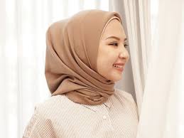 Contact foto cewek cantik on messenger. Cara Berhijab Segi Empat Segitiga Hingga Pashmina Yang Simpel Dan Modis Diadona Id