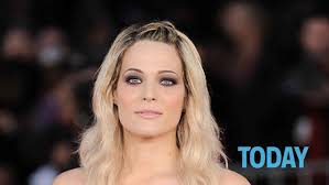 Laura Chiatti di nuovo single: torna a casa dai genitori