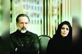 پوچ و بی‌محتوا