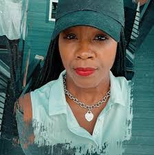 Ramona Turner's Instagram, Twitter & Facebook