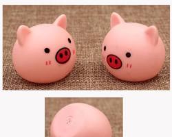 豚グッズの画像