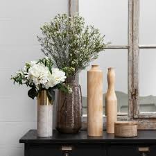 So, if your favorite vase is 12 inches tall, your flowers should stand 30 inches tall (because 12 x 2.5 = 30). Buy Retreat Tall Narrow Vase Amara