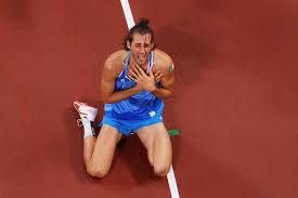 Non è finita qui, perché manca ancora una settimana e mentre la scherma medita su come rilanciarsi dopo la fine di un'era, l'atletica leggera sembra avere tutta l'intenzione di aprire la sua. V6rcbkxtrpz1im