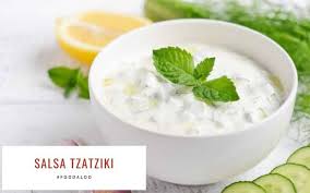 Ricette, ricetta, cucinare, ingredienti, ingrediente, cucina, calorie, tavola, gastronomia, food, beverage, bevande, cocktail antipasti italian I Consigli Di Foodaloo Come Cucinare La Salsa Tzatziki Foodaloo
