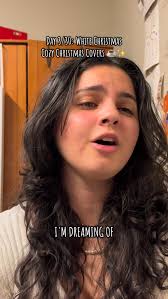 𝙂𝙡𝙤𝙧𝙞𝙤𝙪𝙨 𝘿𝙖𝙮" live at Red's Room last weekend✨ This was the very  first Christmas song I ever released! What makes the studio version so  special to me is that my then 13-year-old