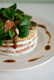 Gateau De Crepes Au Saumon Fume Et Au Chevre Fait Avec Une Pate A Crepes Aux Herbes Ciboulette Et Aneth Une G Gateau De Crepes Sale Crepe Au Saumon Saumon Fume