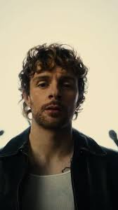 You bring your swimmers? No… Me Geneva 🤷🏻‍♂️