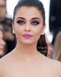Aishwarya rai bachchan not following abhishek bachchan & amitabh bachchan on instagram । Aishwarya Rai On Instagram She Gonna Kill Us One Day Aishwarya Rai Bachchan Aishwarya Rai Beautiful Indian Actress