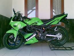 150 (number), a natural number. File Kawasaki Ninja Kr 150 K Jpg Wikimedia Commons
