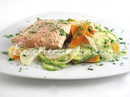 Per molti l'alimentazione low carb o chetogenica è la chiave per una dieta di successo. Ricetta Filetto Di Salmone Al Cartoccio Con Verdure Di Manlio Midoriricette Condivise
