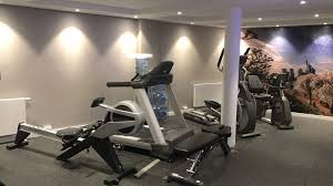 Just 5 minutes by shuttle bus from. Review Holiday Inn Frankfurt Airport Modernes Airport Hotel