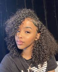 Next, we have a cute and trendy hairstyle. Pinterest Truubeautys Pinteresttruubeautys Black Girl Natural Hair Natural Hair Styles Curly Hair Styles