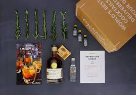 Cocktail Courier Bringing The World S Best Cocktails Right To Your Door Cocktail Courier In 2020 Best Alcohol Cocktails Cocktail Kits