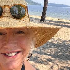 Cathy Thorne's Instagram, Twitter & Facebook